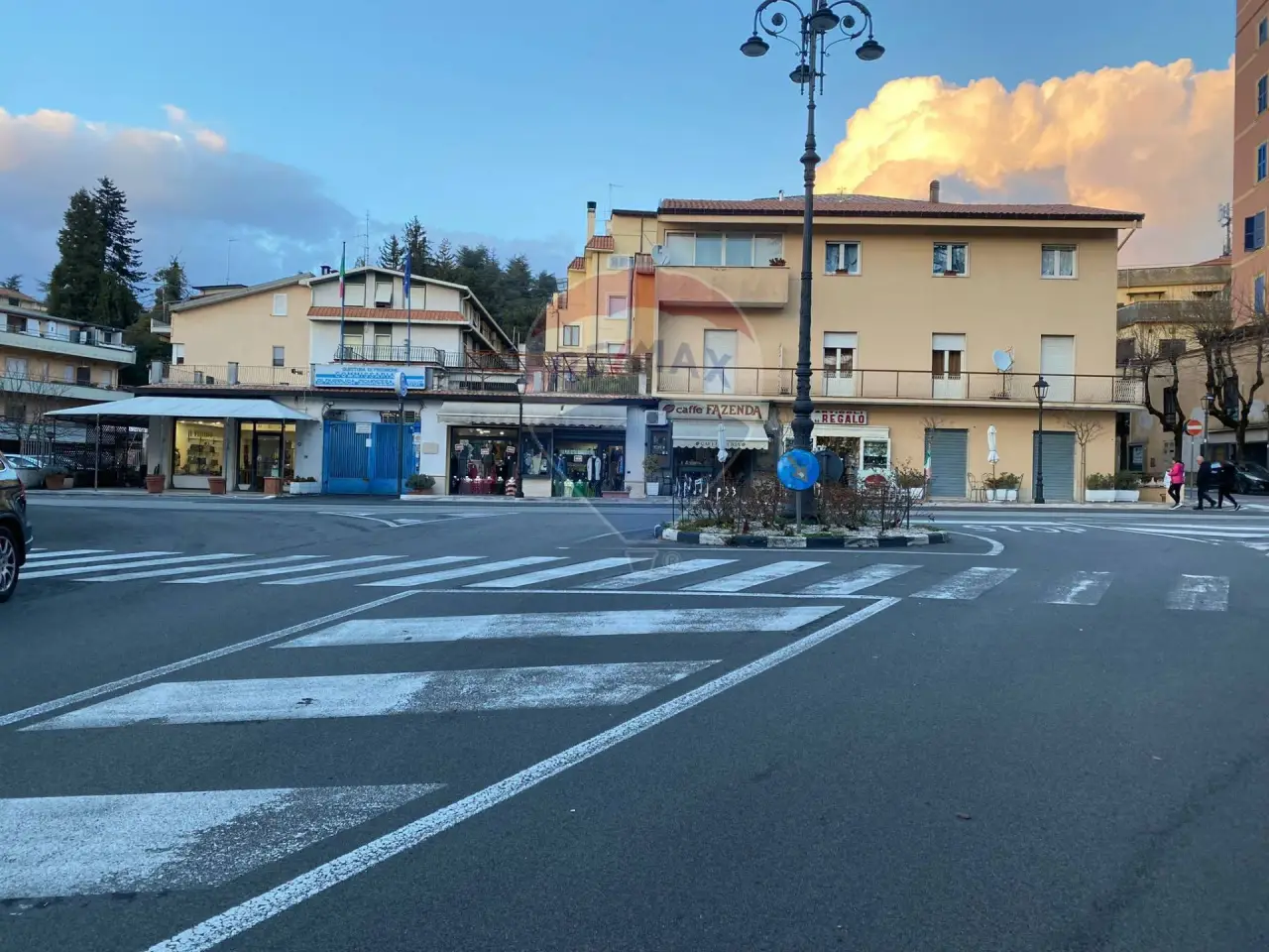 Negozio in Fonte Anticolana 8, Fiuggi, {3} - Foto 1
