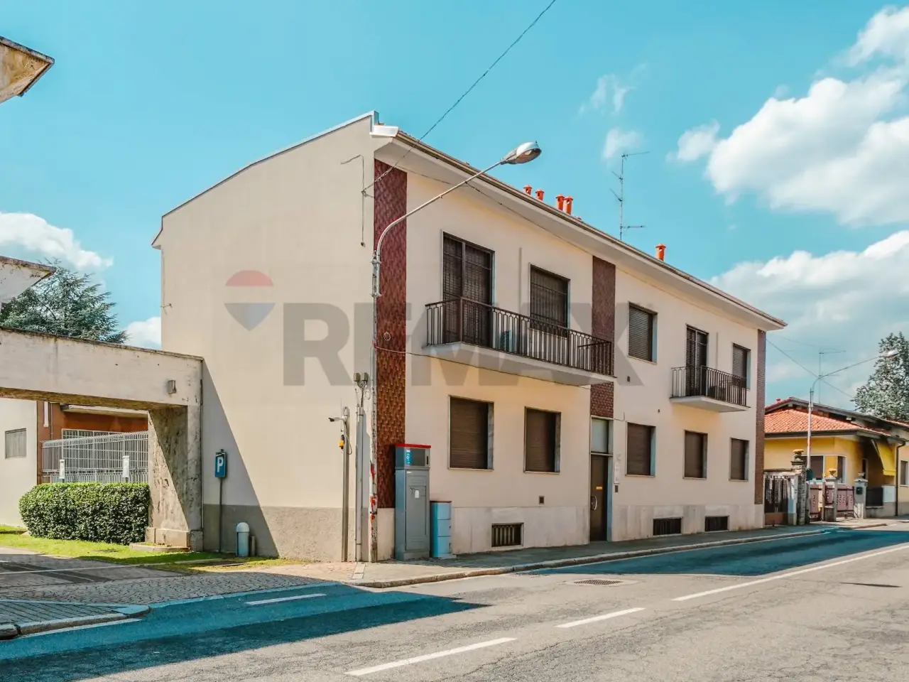 Ufficio in Via Vittorio Veneto 39, Samarate, {3} - Foto 1