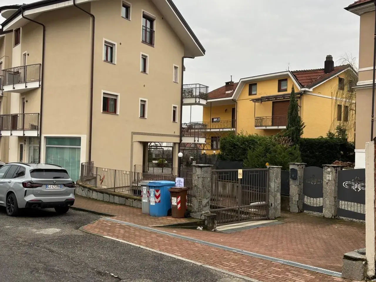 Parcheggio chiuso in Via Aldo Piatti 30, Piossasco, {3} - Foto 1