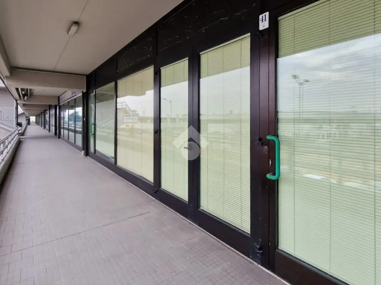 Ufficio in Viale del Lavoro 41, San Martino Buon Albergo, {3} - Foto 1