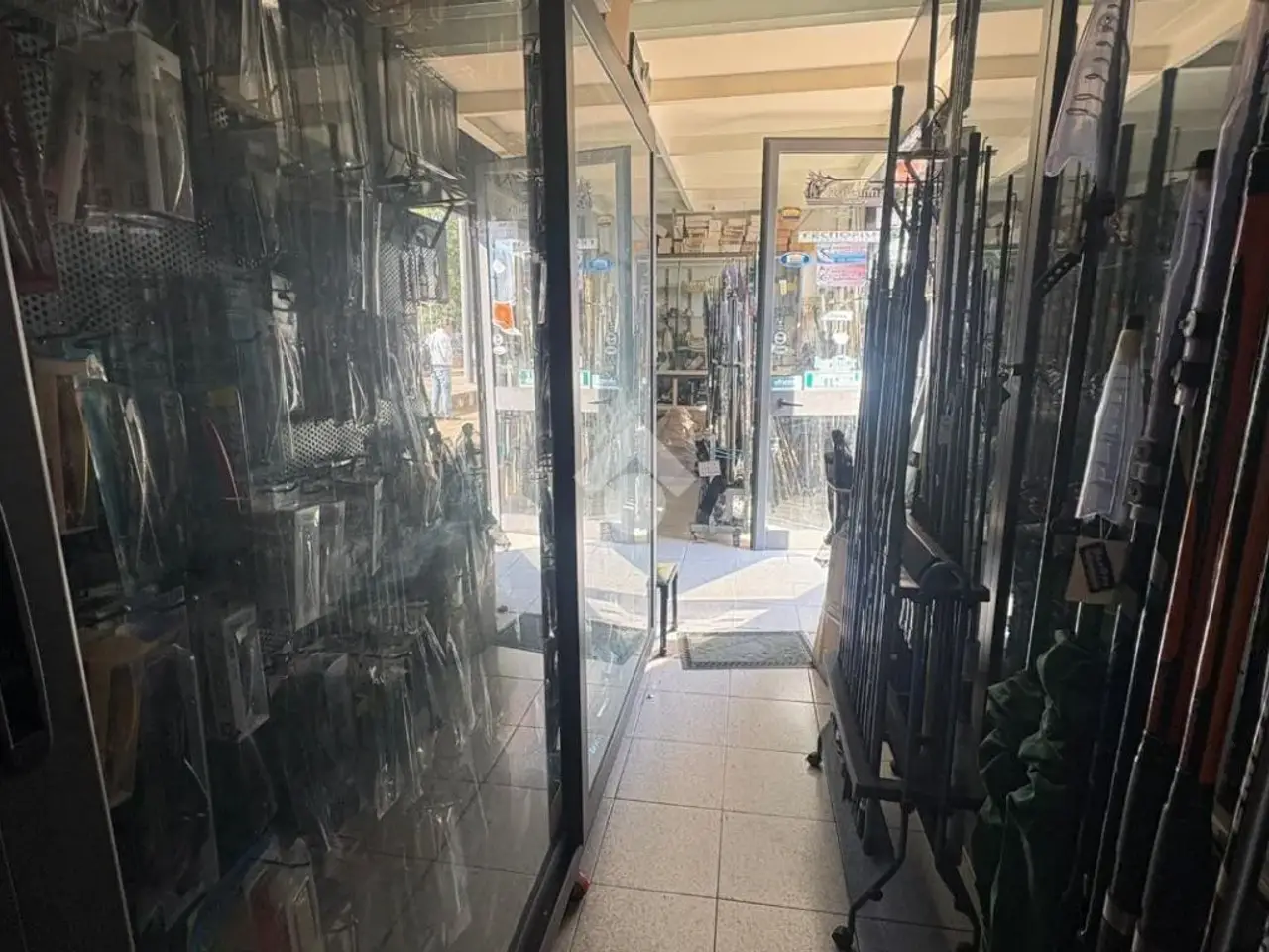 Negozio in Negozio Via Vittorio Emanuele II 22, Messina, {3} - Foto 2