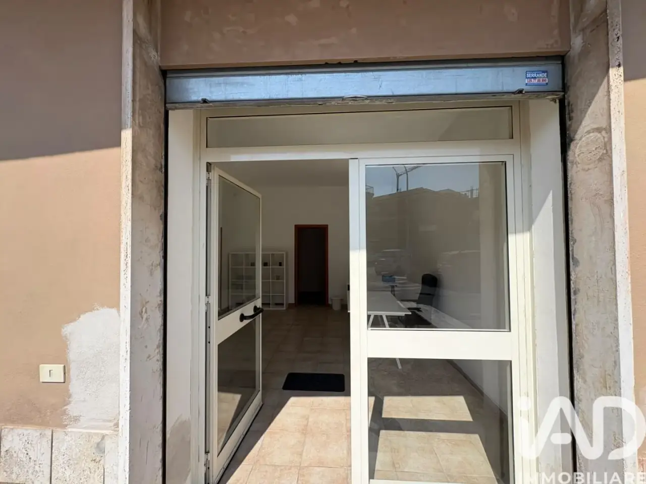 Negozio in Via Martiri di Belfiore 27, Marino, {3} - Foto 2