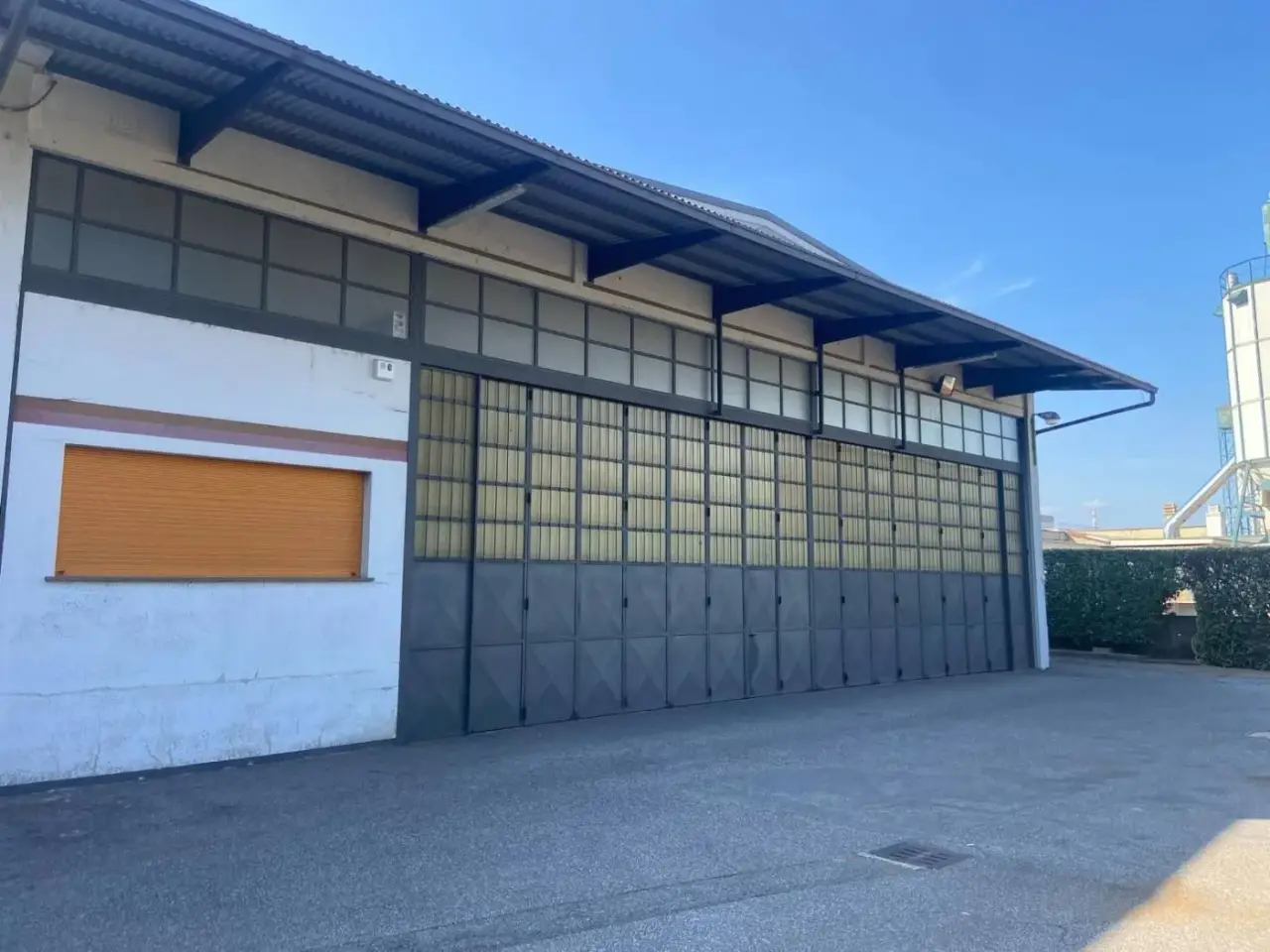 Magazzino in Via Bologna 11, Cabiate, {3} - Foto 1