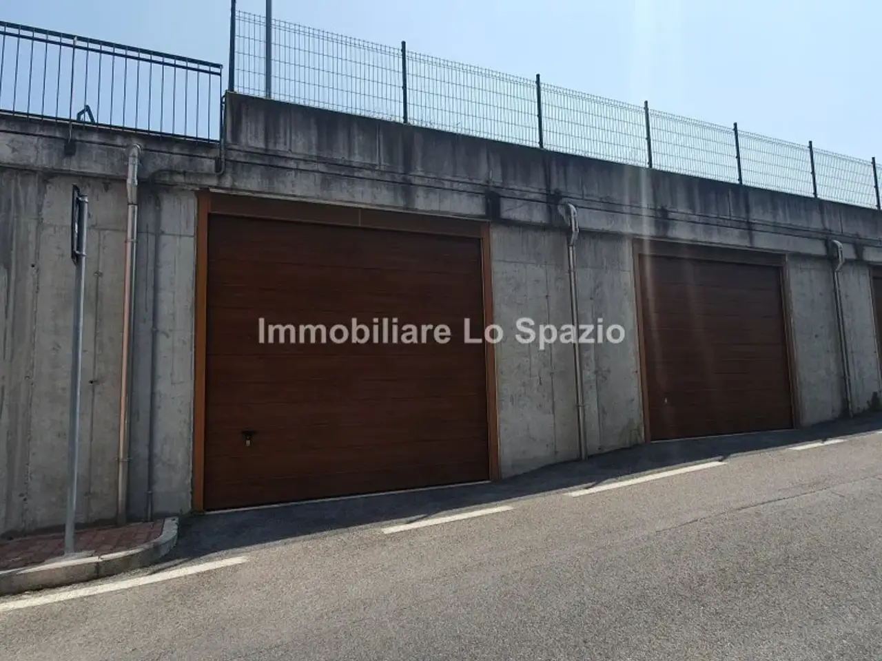 Parcheggio chiuso in Via Porcella, Andora, {3} - Foto 2