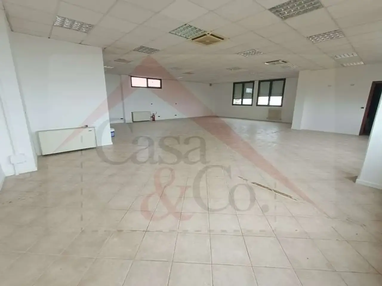 Ufficio in Via Caduti sul Lavoro, Modena, {3} - Foto 2