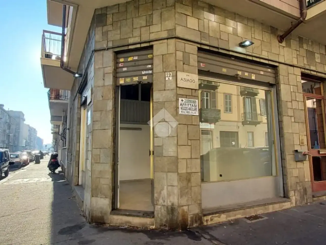 Negozio in Via Asiago 19, Torino, {3} - Foto 2
