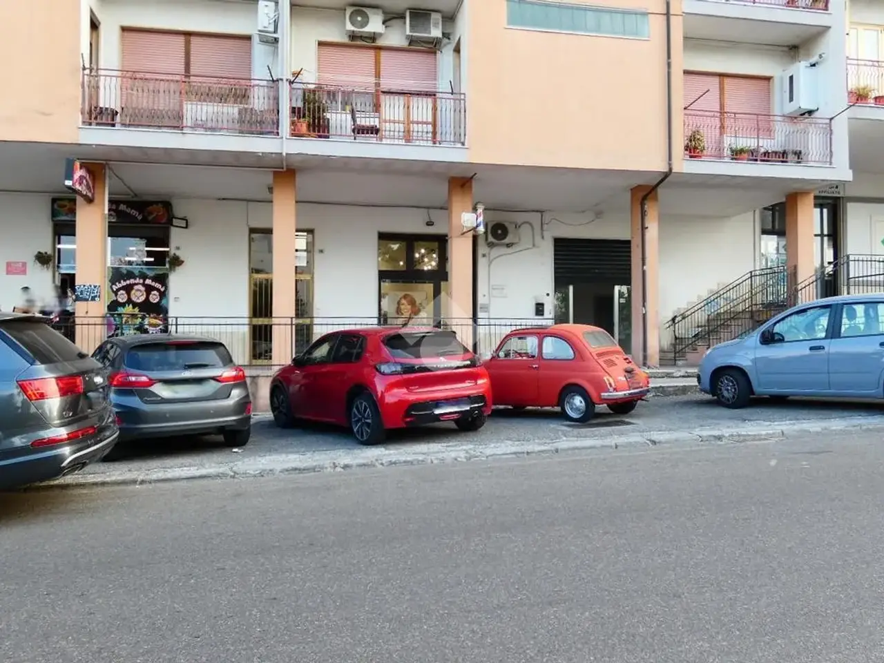 Negozio in Via Resia 12, Policoro, {3} - Foto 1