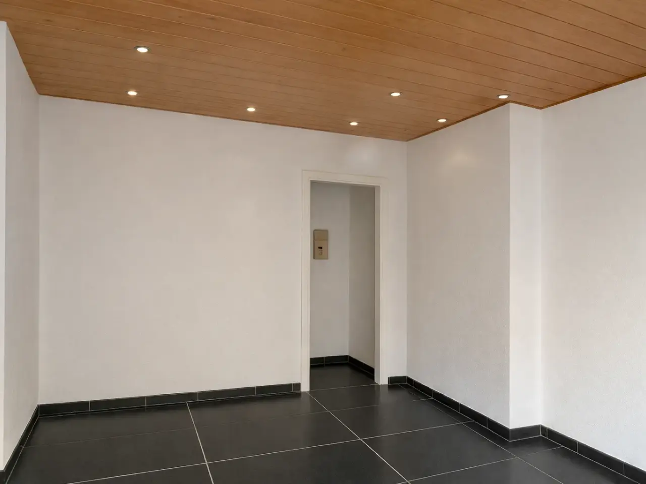 Palazzina commerciale in Via dei Mille 25r, Genova, {3} - Foto 2