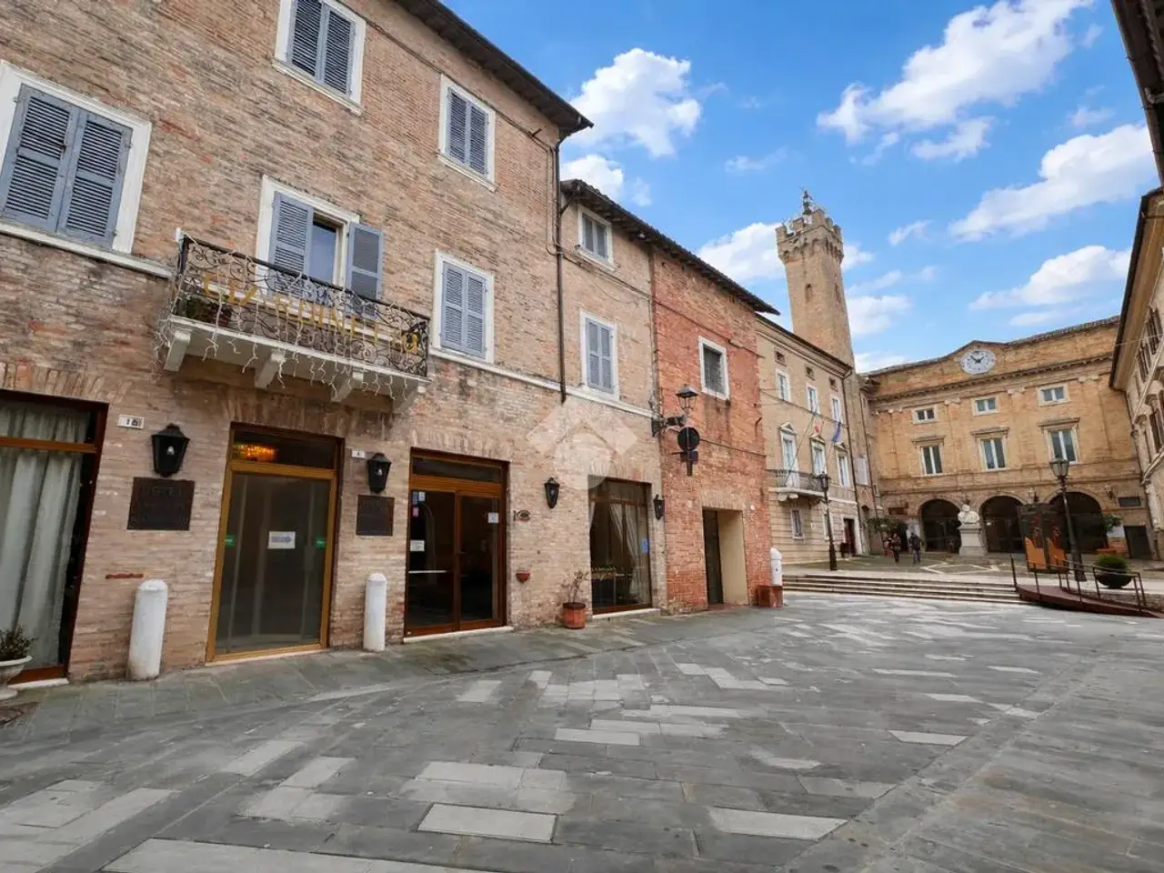 Albergo in Corso Traiano Boccalini 8, Loreto, {3} - Foto 1