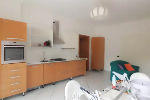 One-room flat in Via Scandone, Avellino - Photo 1