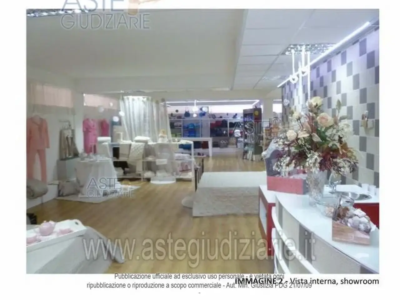 Magazzino in Via Caduti di Via Fani 16 16, Altamura, {3} - Foto 2