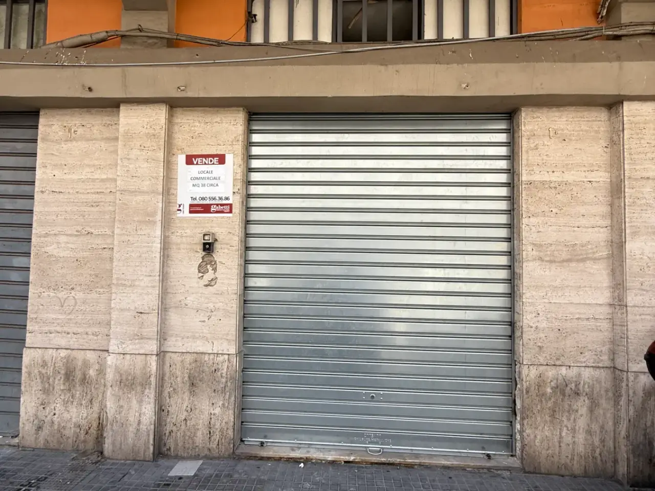 Negozio in Via Brigata Regina 1b, Bari, {3} - Foto 2