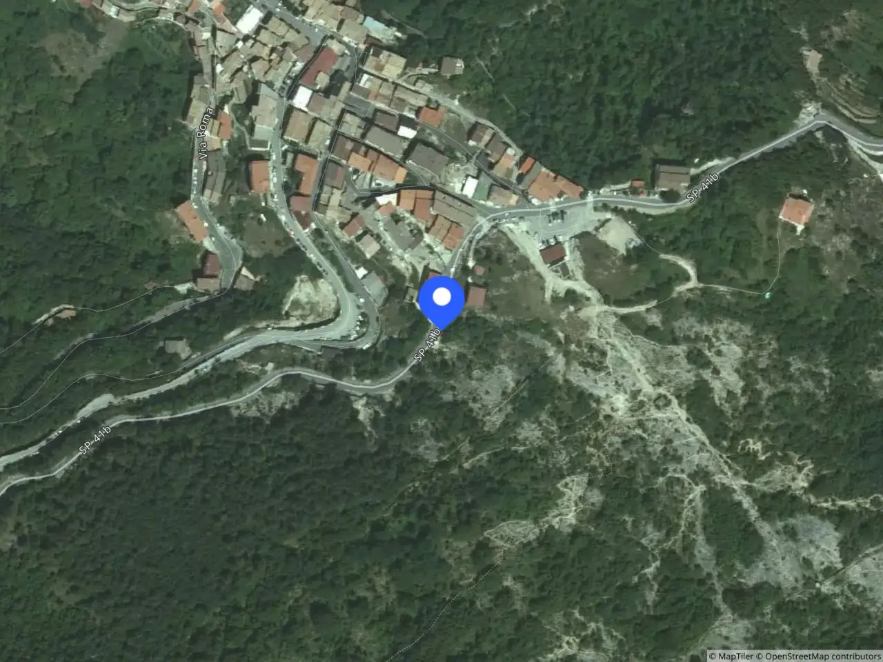 Autorimessa in Via Ss. Trinità Snc, Vallepietra, {3} - Foto 2