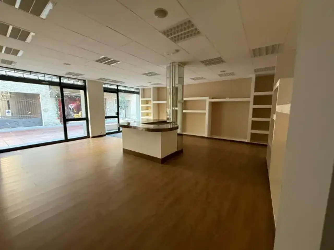 Negozio in Corso Nuova Italia 191, Santhia', {3} - Foto 1