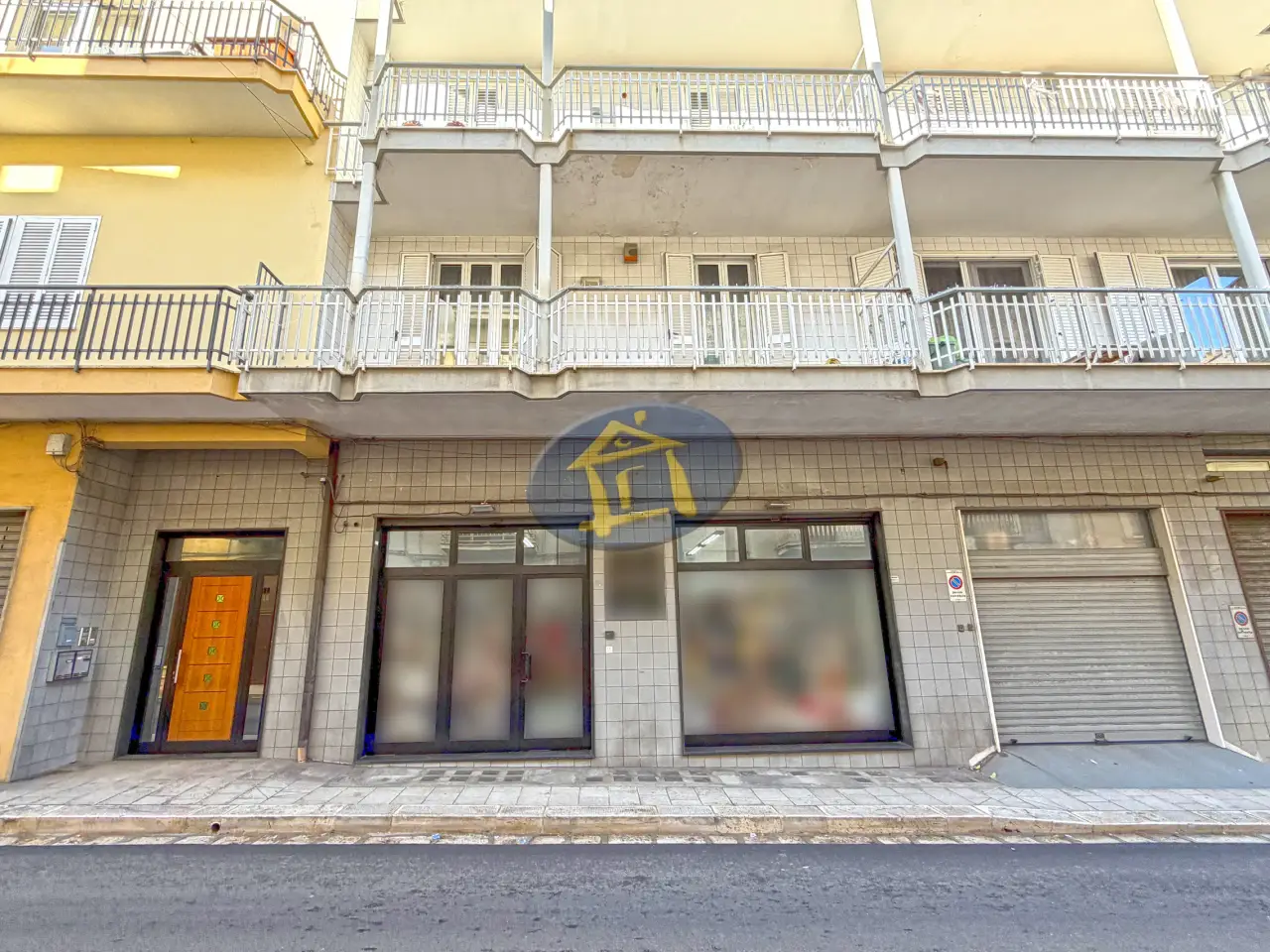 Locale commerciale in Via Monopoli, Castellana Grotte, {3} - Foto 2