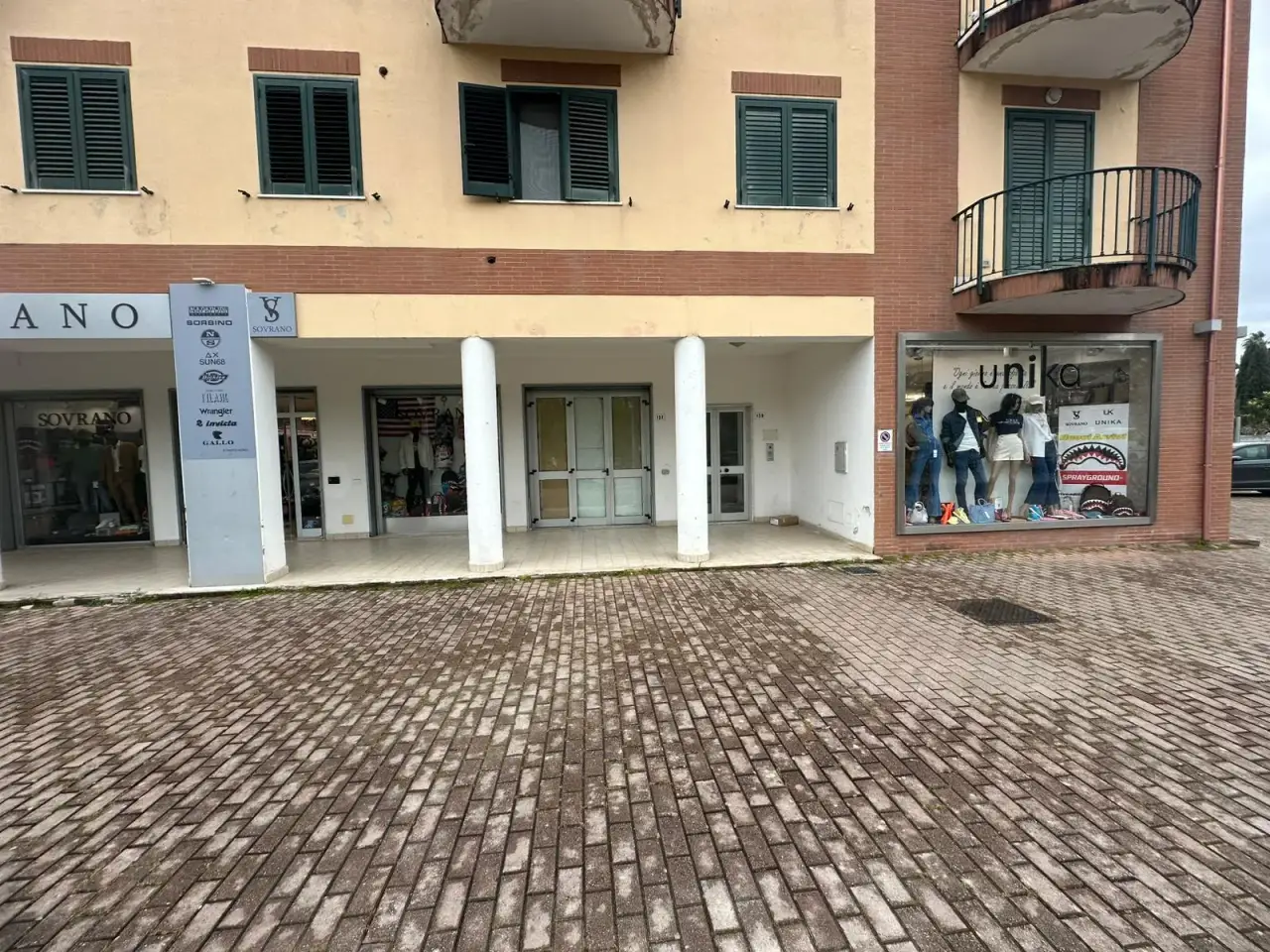 Negozio in Via Arbosto 137, Castelnuovo Cilento, {3} - Foto 2