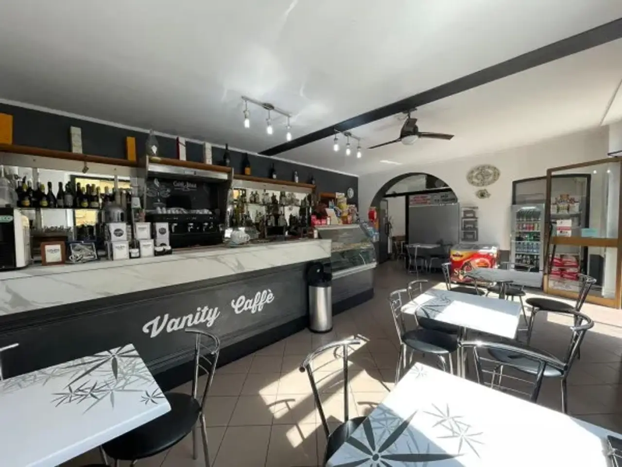 Bar in Via Candia 9, Torino, {3} - Foto 2