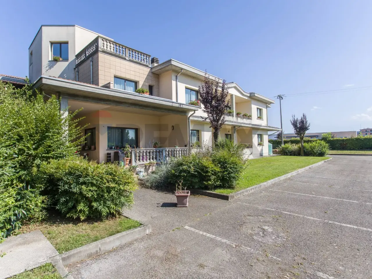 Albergo in Via Langhirano 44, Langhirano, {3} - Foto 1