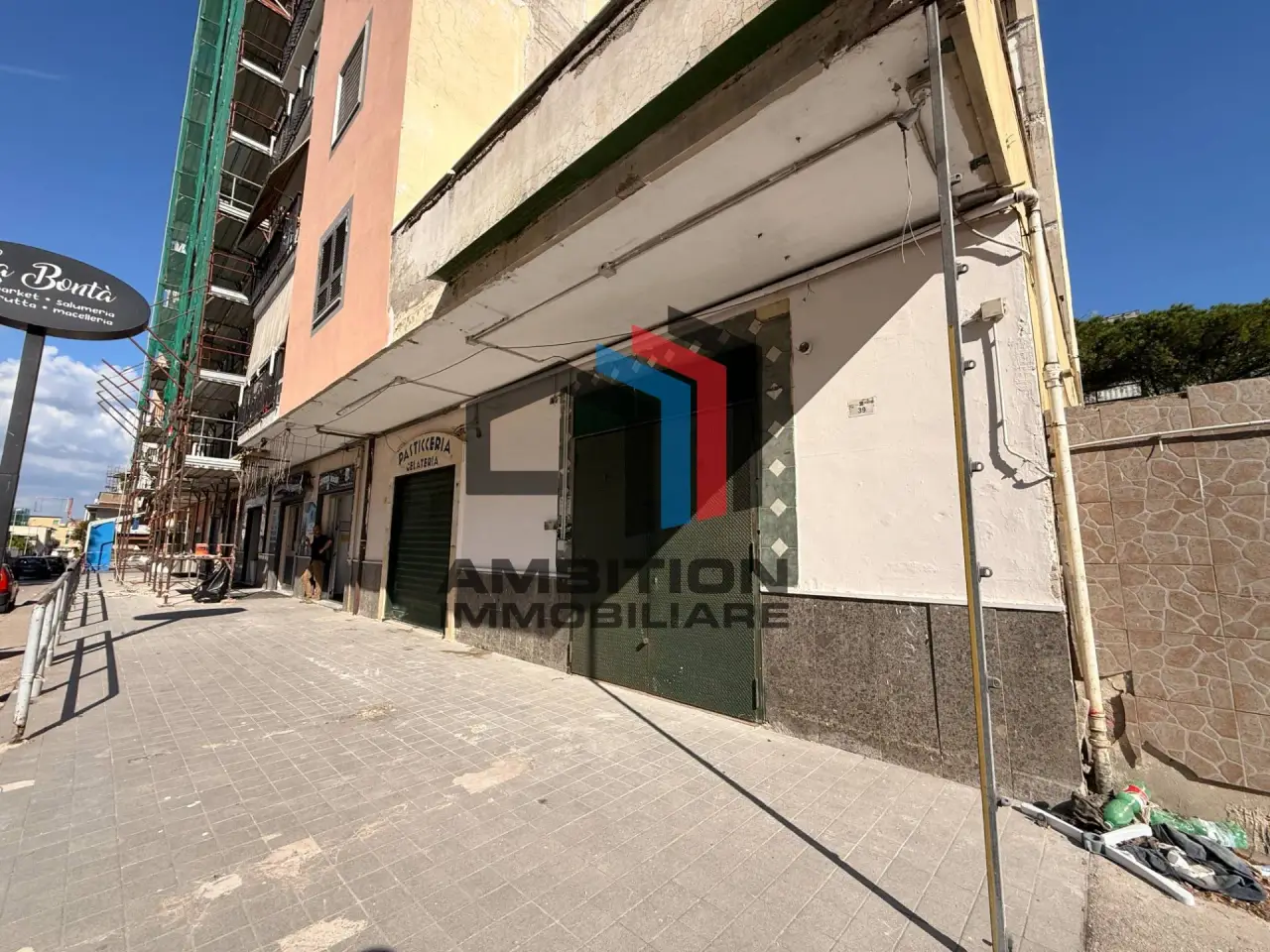 Negozio in Via Papa Giovanni XXIII 9, Melito Di Napoli, {3} - Foto 2
