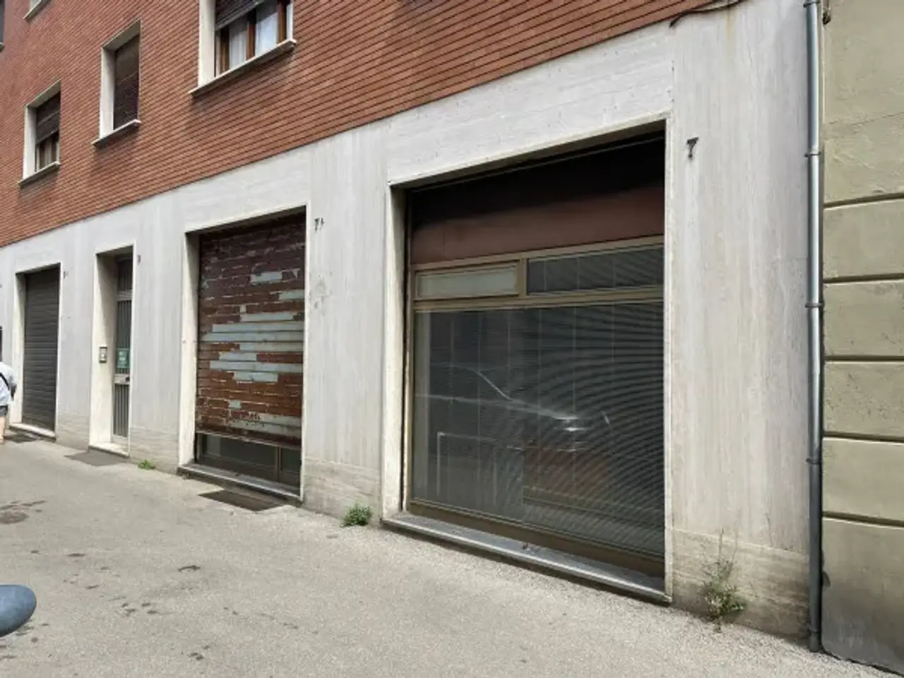 Ufficio in Via Luigi Valeriani 7, Imola, {3} - Foto 1