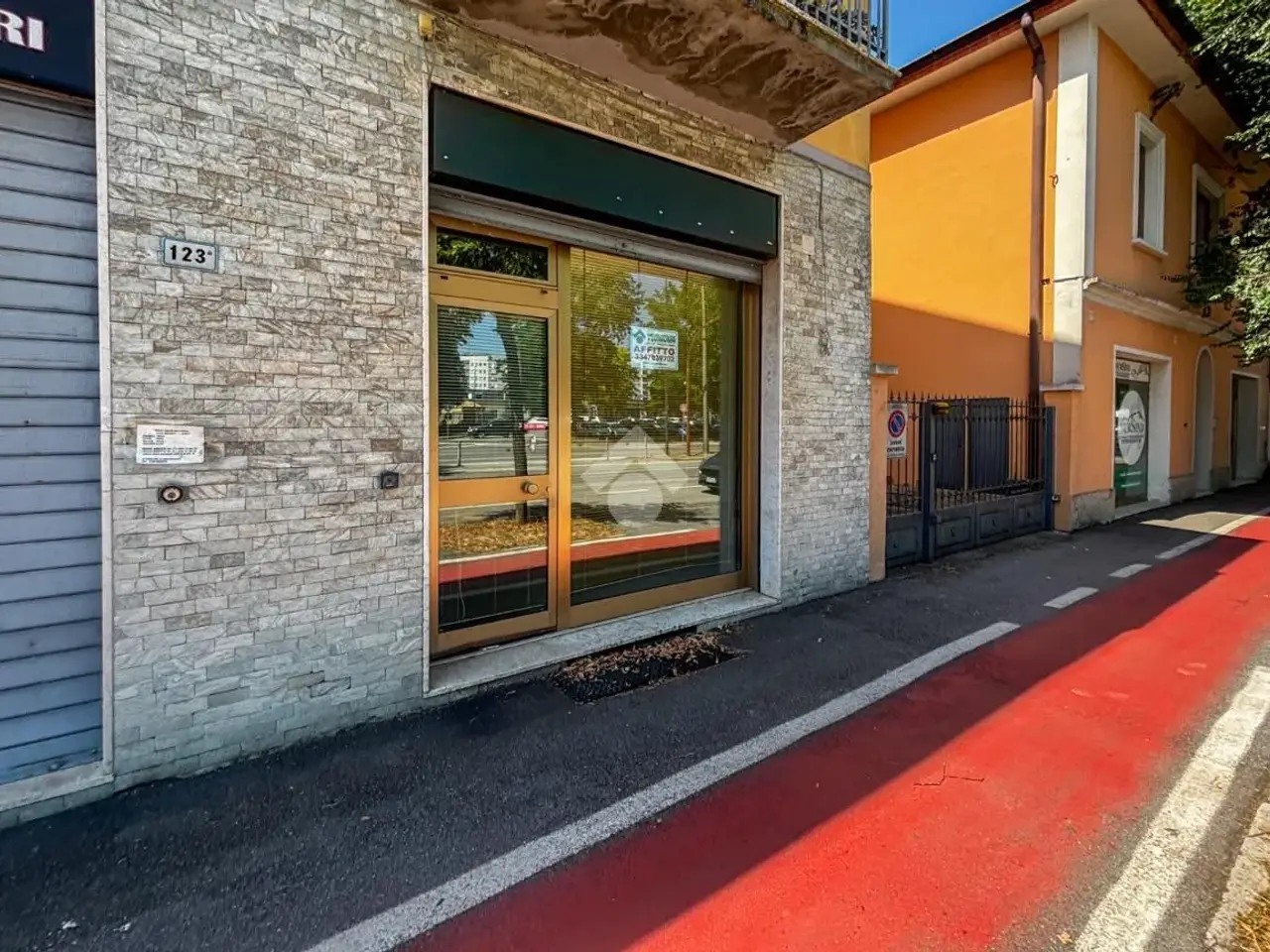 Negozio in Via Giuseppina 125, Cremona, {3} - Foto 2