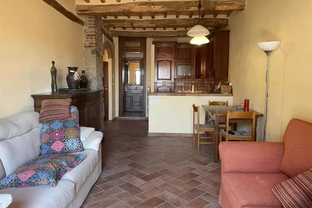 4-room flat in Via Tiberio Crispi, Bolsena - Photo 1