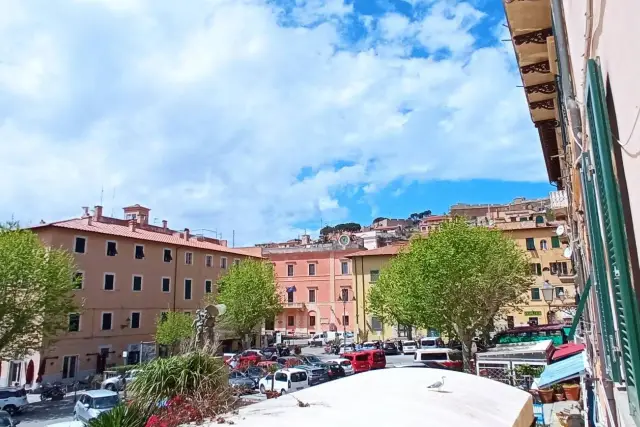 Trilocale in Piazza della Repubblica 15, Portoferraio - Foto 1