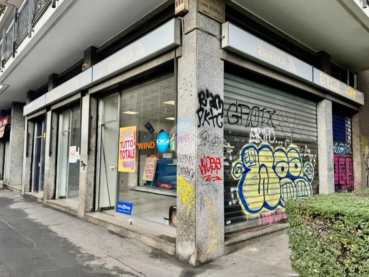 Negozio in Via Rodolfo Carabelli 9, Milano, {3} - Foto 1