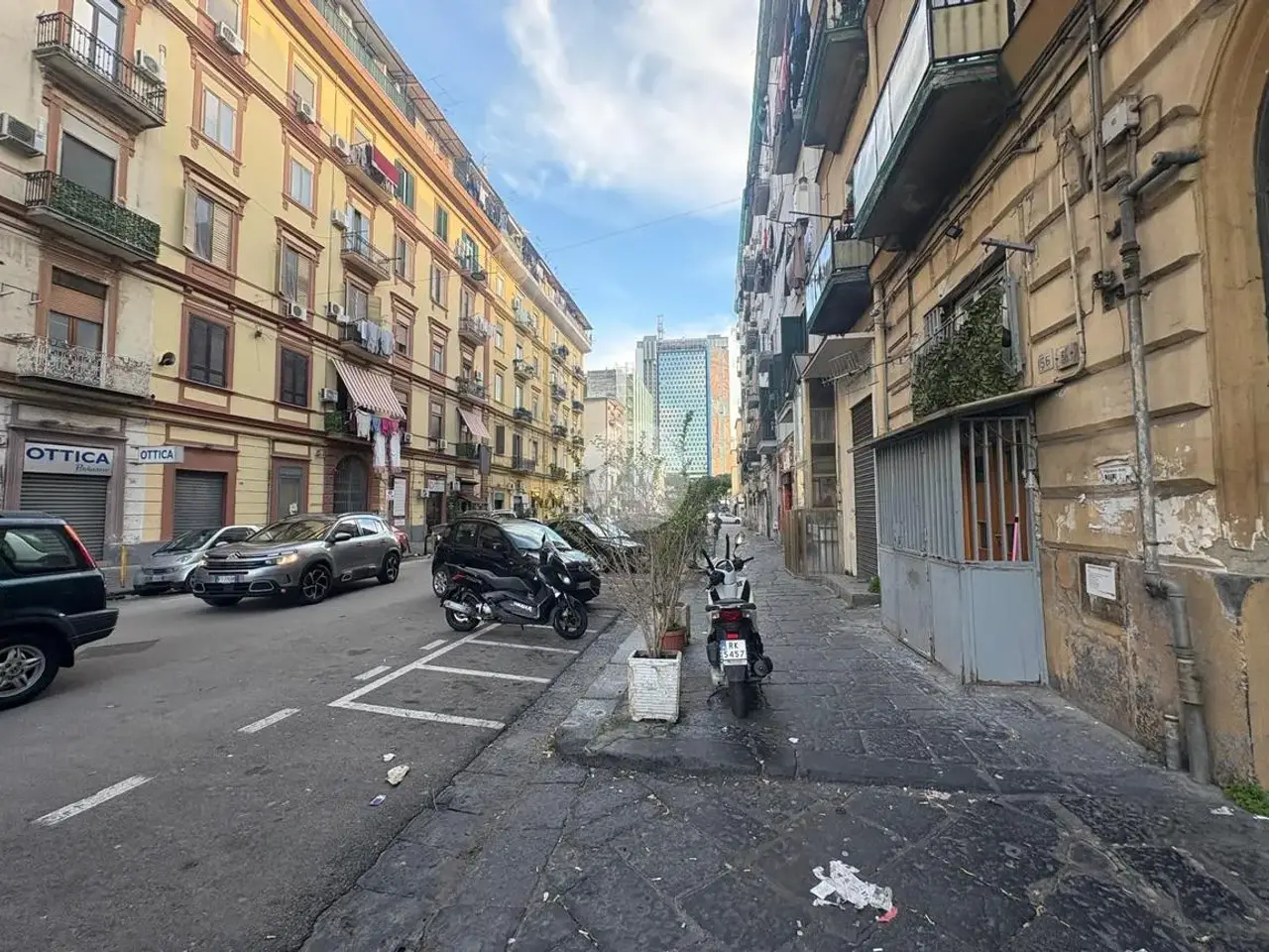 Magazzino in Via Rimini 20, Napoli, {3} - Foto 1