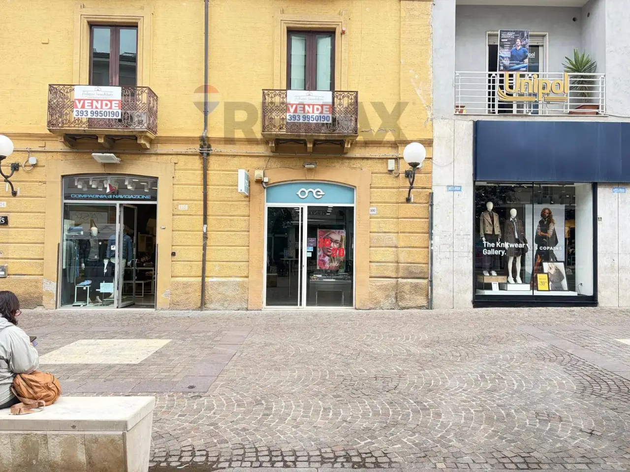 Esercizio commerciale in Corso Mazzini 100, Cosenza, {3} - Foto 2