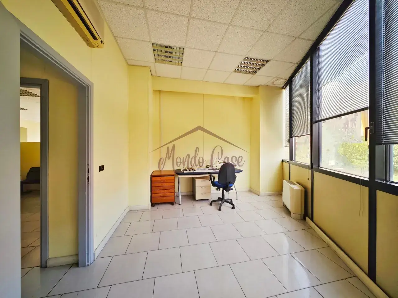 Ufficio in Via Brigata Partigiana Ugo Muccini 92, Sarzana, {3} - Foto 2