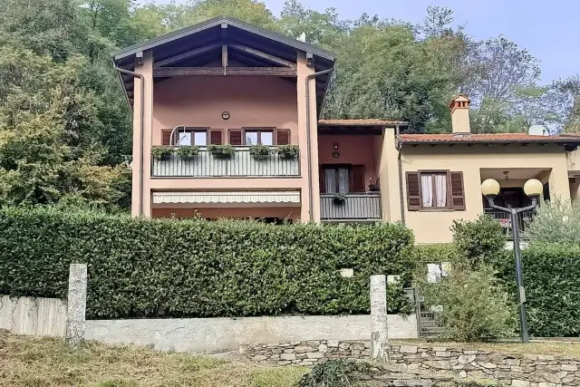 Villa a schiera in Via Trobaso, San Bernardino Verbano - Foto 1