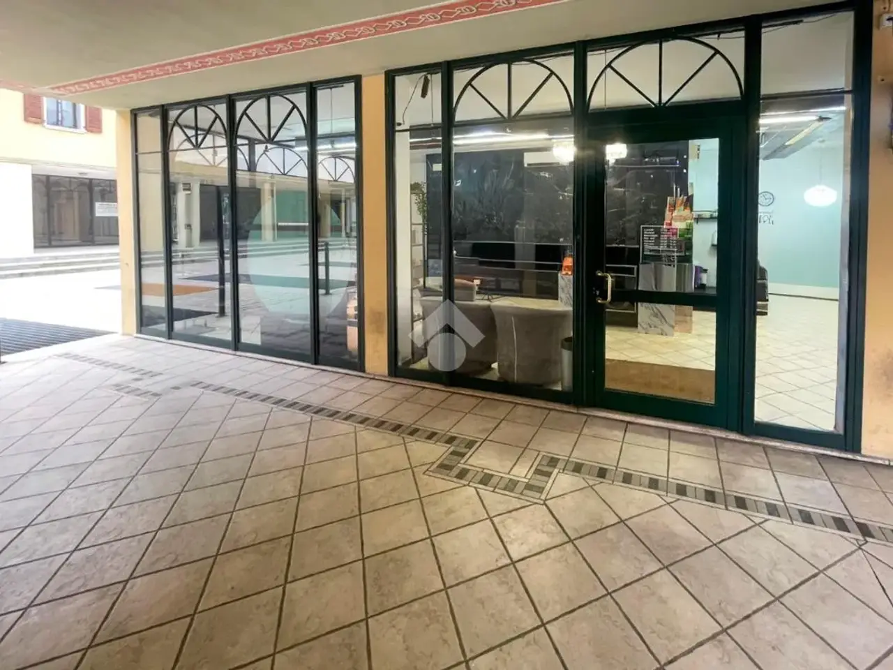 Negozio in Piazza Italia 10, Manerbio, {3} - Foto 1