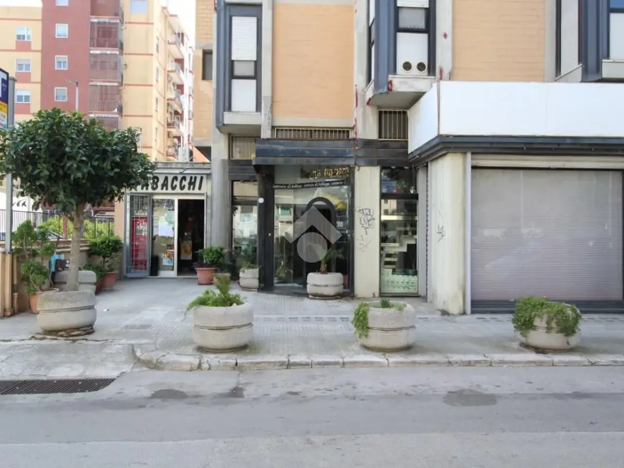 Negozio in Viale Aldo Moro 49, Brindisi, {3} - Foto 2