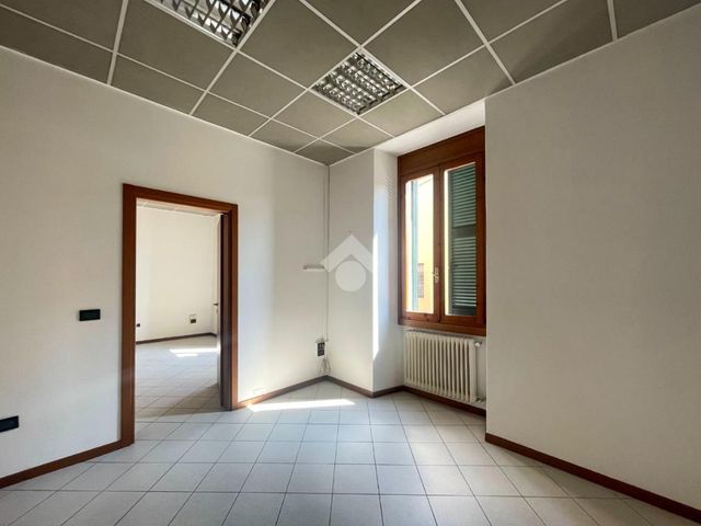 Office in {3}, Via Giuseppe Garibaldi 15 - Photo 1