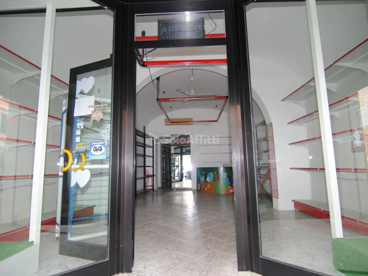 Negozio in , Livorno, {3} - Foto 1