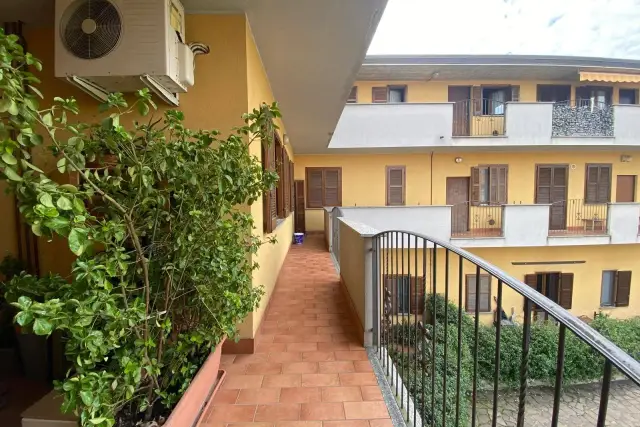 2-room flat in Via Luigi Cadorna, Bovisio-Masciago - Photo 1