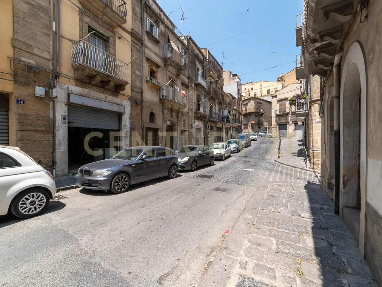 Parcheggio chiuso in Via San Pietro 38, Caltagirone, {3} - Foto 1