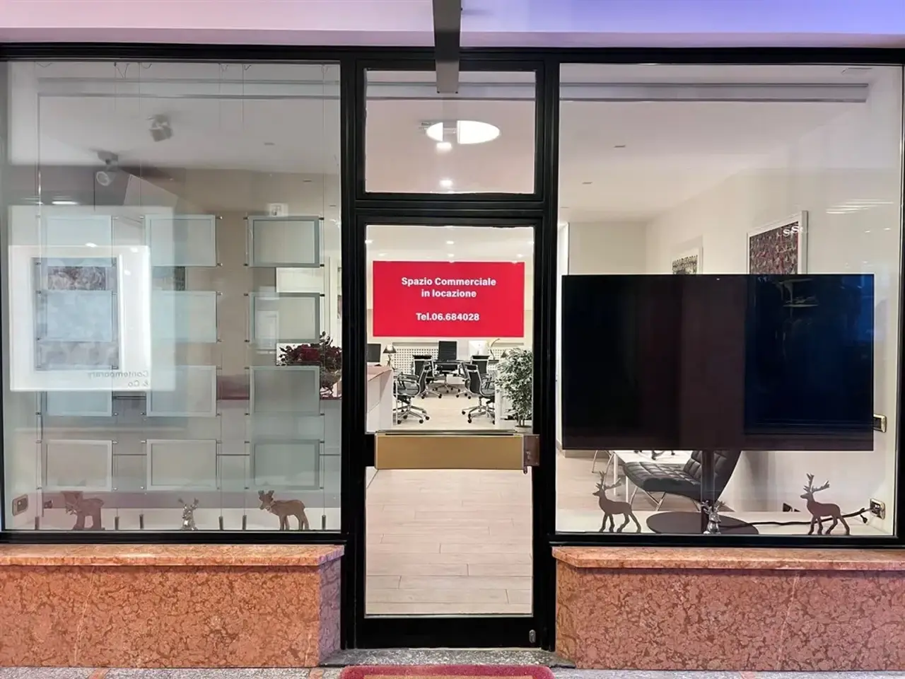 Esercizio commerciale in Corso Italia 100, Cortina D'Ampezzo, {3} - Foto 2