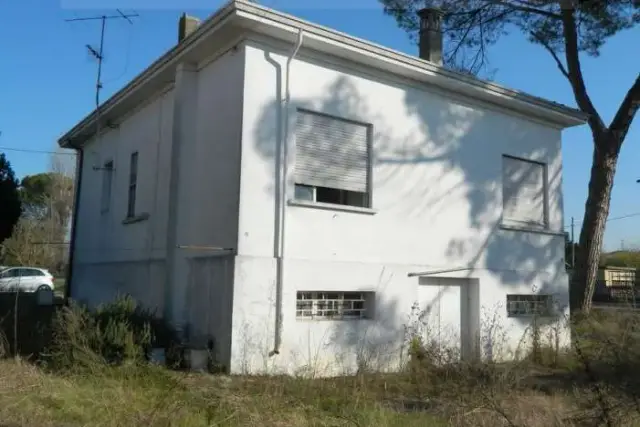 Detached house in Via Santerno Ammonite, Ravenna - Photo 1