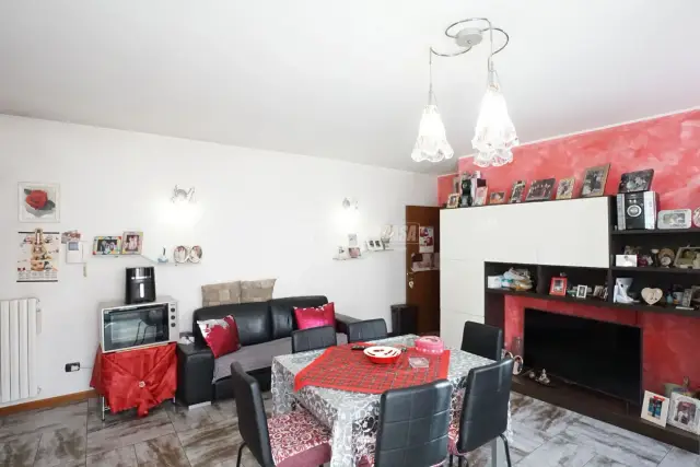 4-room flat in Via Carotto 7, Lissone - Photo 1