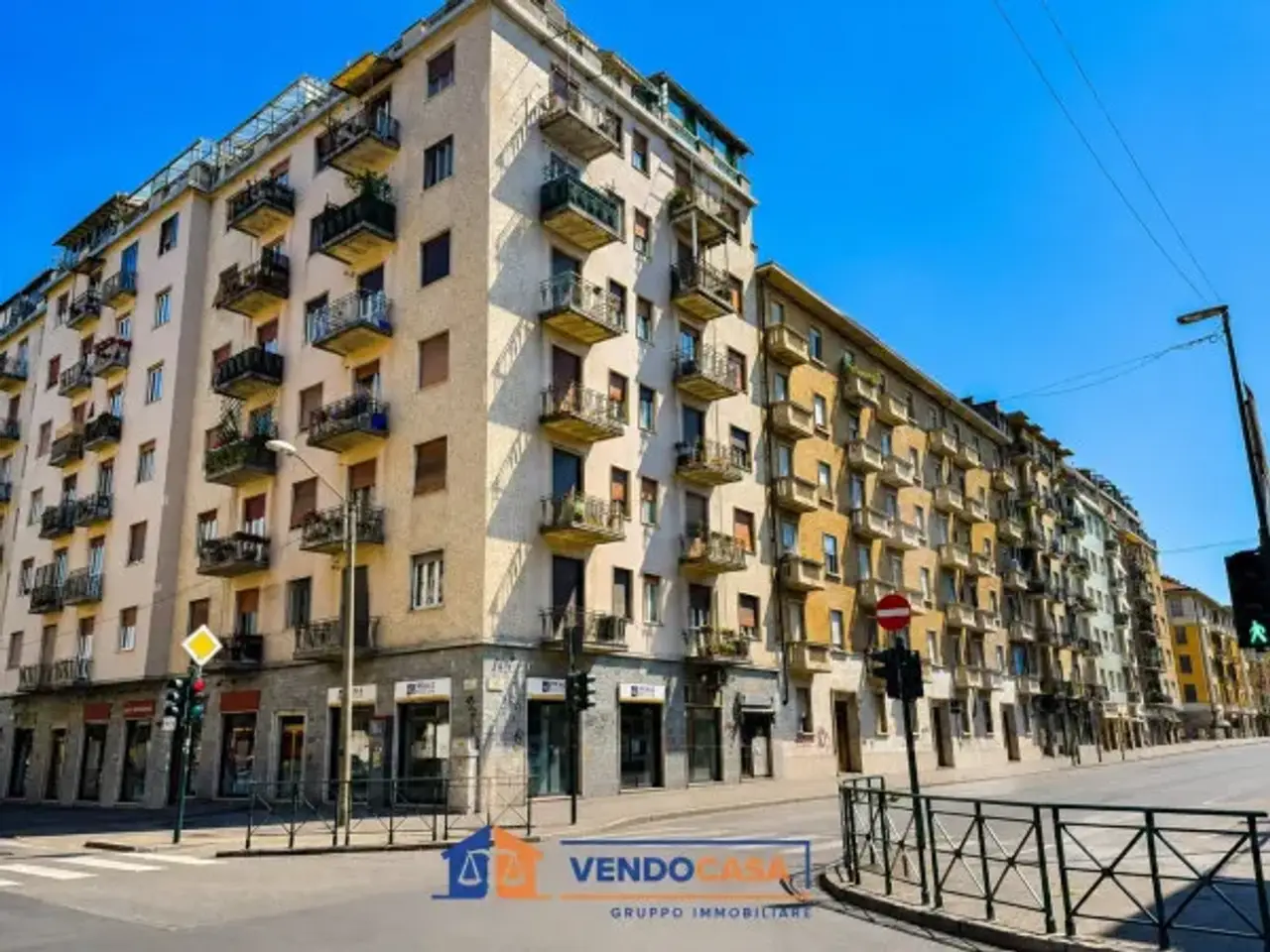 Negozio in Via Tunisi 91/d, Torino, {3} - Foto 1