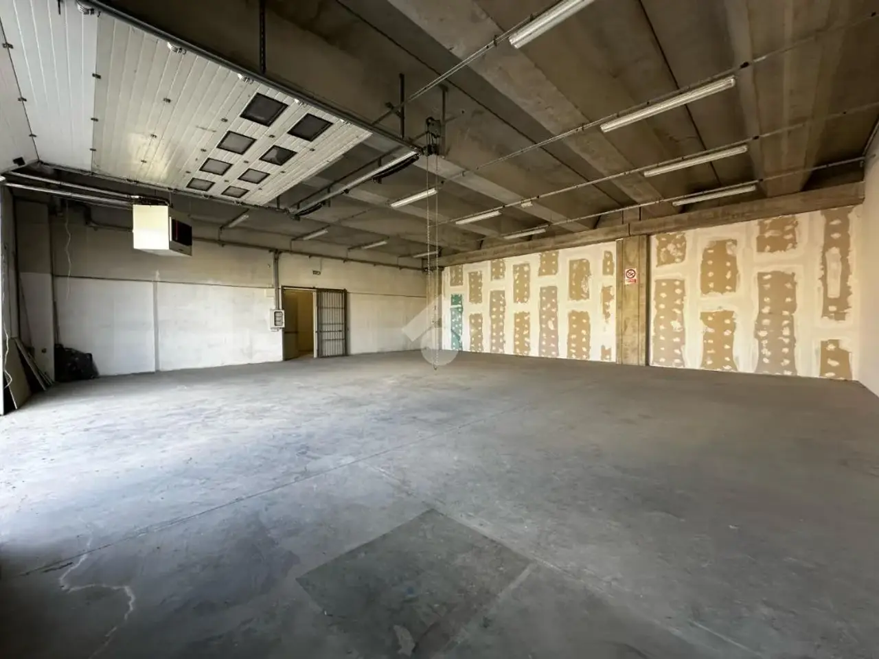 Magazzino in Via G. Piumati 207, Bra, {3} - Foto 2