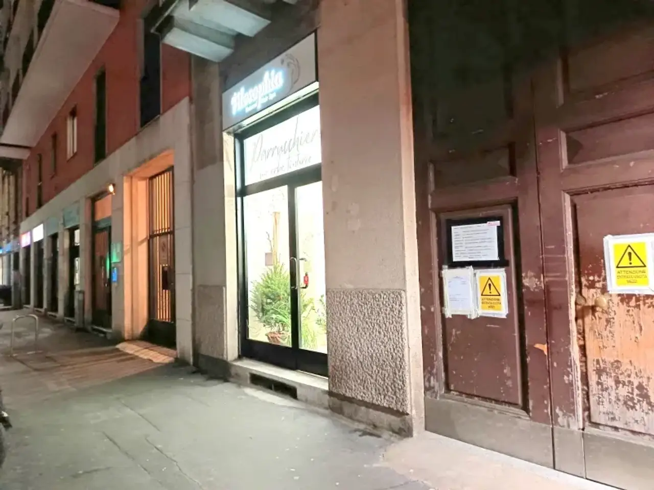 Negozio in Via delle Forze Armate 15, Milano, {3} - Foto 1