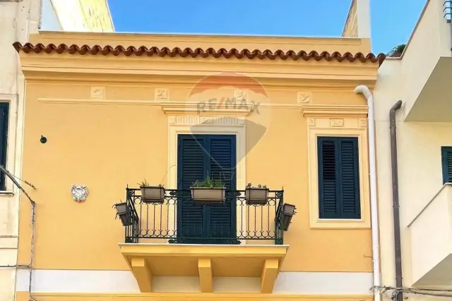 Casa indipendente in vendita, Via Palagonia 41, Bagheria - Foto 1