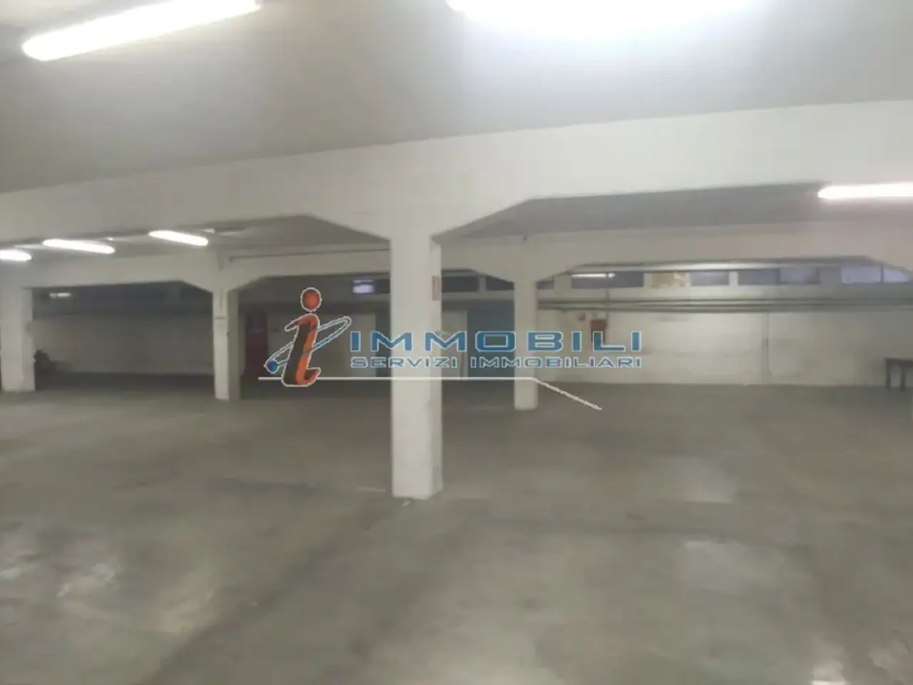 Magazzino in Via Mecenate, Milano, {3} - Foto 1