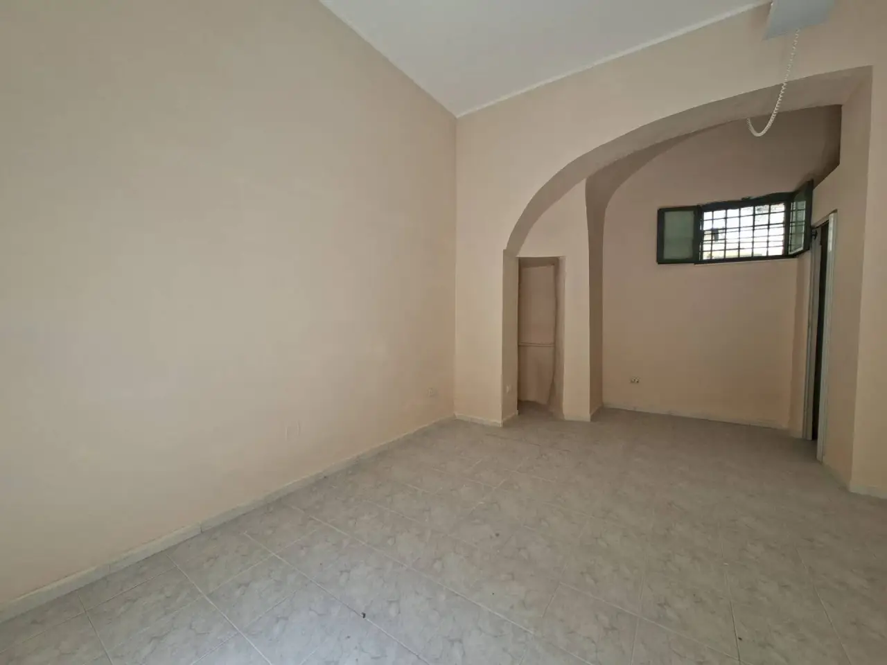 Magazzino in Via Luigi Castiello 132, Casagiove, {3} - Foto 1