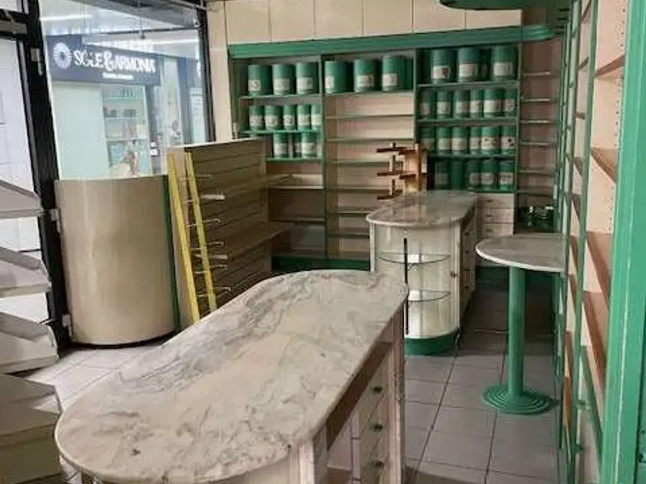 Negozio in , Trento, {3} - Foto 1