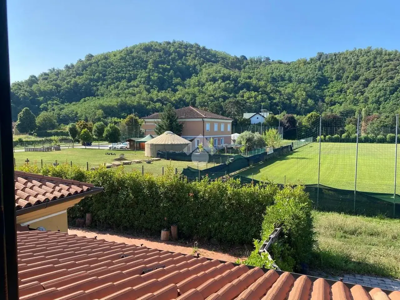 Palazzina commerciale in Via Euganea Bresseo 19, Teolo, {3} - Foto 1