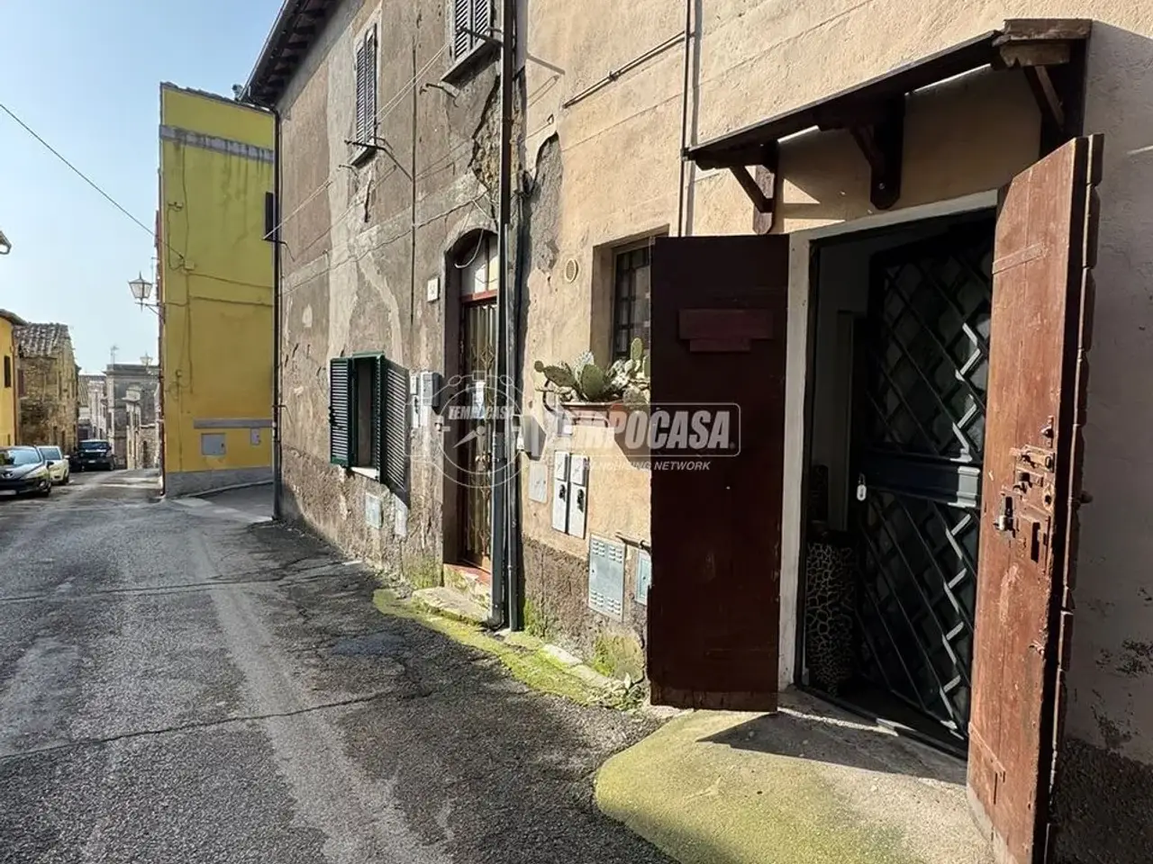 Magazzino in Via Montana 54, Tarquinia, {3} - Foto 2
